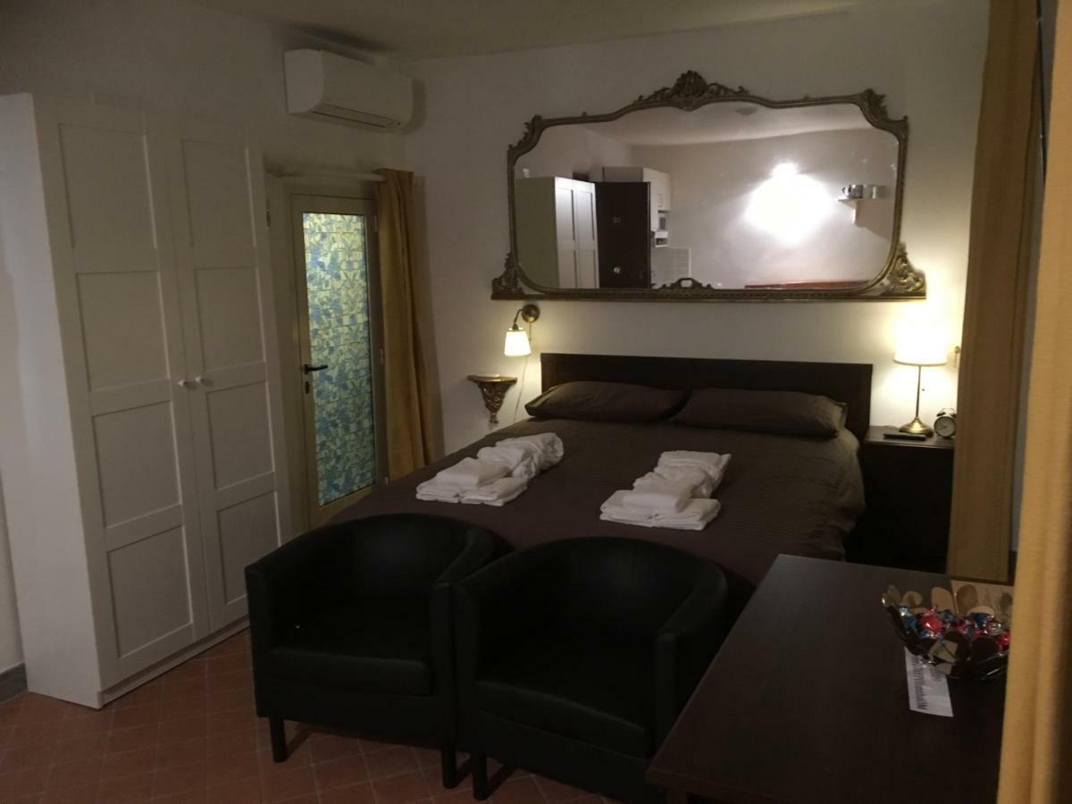 M9 Pantheon Attic 10 Apartment Roma Ngoại thất bức ảnh